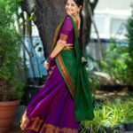 Anasuya Bharadwaj Instagram - #FolkTheme in #SuperSingerJunior🎤🎶🎵 #Tonyt #9pmOnwards only on @starmaa Outfit&Styling @gaurinaidu 💜 PC: @freeze_the_seconds46 🪁