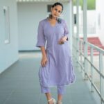 Anasuya Bharadwaj Instagram - Standing tall! Just one of my many charms ✨😉 For #Jabardast #tonyt PC: @freeze_the_seconds46 📸
