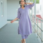 Anasuya Bharadwaj Instagram – Standing tall! Just one of my many charms ✨😉

For #Jabardast #tonyt 

PC: @freeze_the_seconds46 📸
