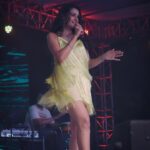 Andrea Jeremiah Instagram – Shimmying my way into the weekend 💛💃🏻💛 

📸 @gotamphotography 

#onstage #thejeremiahproject #live #music #tamil #musician