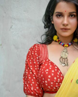 The Top 10 Most Popular Instagram Photos of Angana Roy