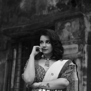 Angana Roy Instagram - Once Upon A Dream

.
.
.
.
.

@anushree_malhotra_designs @rieo_creations @samitavod @bithi.roy.7712 

#saree #bnw #friday #fridaypost #lookbook #indianlookbook #ethnicwear #lookoftheday #ootd #igdaily #sareefashion #photoshoot #unedited #loveforfashion #loveforbnw #artsy #streetphotography #streetsofindia #vintage #oldwalls #oldbuildings #kolkatagram #mood #anganaroy #lovefromA