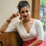 Angana Roy Instagram - Red and White kinda Sunday. 📸 @r.a.c.h.a.y.e.e.t.a Earrings by :@butterflytree.lifestyle Skirt by: @jewell.tthief.by.soumalini #sunday #latepost #redandwhite #summerstyle #rainyseason #endjune #ethnicwear #ethnicday #designerjewelry #whitetop #sundaynight #zouk #redlipstick #redaesthetic #randompost #nightpost #anganaroy #photoseries #lookoftheday #kolkatagram #lovefromA