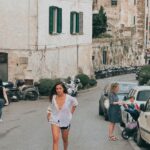 Angira Dhar Instagram – What I talk about when I talk about walking 🚶🏻‍♀️… #murakami should never read this… #inspiredart #travel #walkthewalk #takemeout #spotthesunscreen Amalfi, Italy