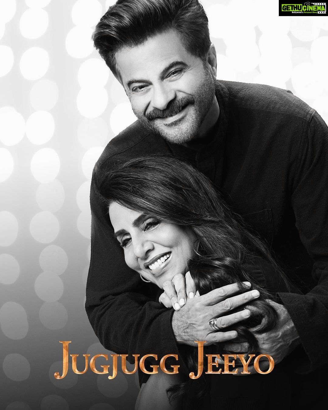 Anil Kapoor Instagram - #JugJuggJeeyo at it's heart, is about a family coming together to celebrate the good times and brave the bad ones... Working with @neetu54 for the first time feels exactly like that...like coming together with family to make some new memories and relive some old ones. We hope you will bless this union of families and shower us with your love and support π @karanjohar @apoorva1972 @ajit_andhare @neetu54 @varundvn @kiaraaliaadvani @manieshpaul @mostlysane @raj_a_mehta @rishiwrites @dharmamovies @viacom18studios @tseries.official