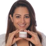 Anita Hassanandani Instagram - People keep asking me for the secret behind my youthful skin. It’s all about using the correct ingredients that have anti-aging properties. I am sharing this secret with you in a bottle - the Hydration Booster Face Moisturizer that has natural Vitamin E, Organic Argan Oil, Hyaluronic Acid, Moyo Baobab Seed Oil, Ectoin Natural, Ceramide and Centella Reversa. Now my skin is always smooth and hydrated, giving it the youthful appearance and making it look #BetterThanEver. Go, get yours at thebetterbeauty.com! #skincare #beauty #cleanbeauty #betterbeauty #skincarelove #skincareregimen #skincareessentials #skincaremusthaves #safe #noparabens #noharmfulchemicals #vegan #moisturizer #skincarerange #newskincarerange #hydration #antiaging