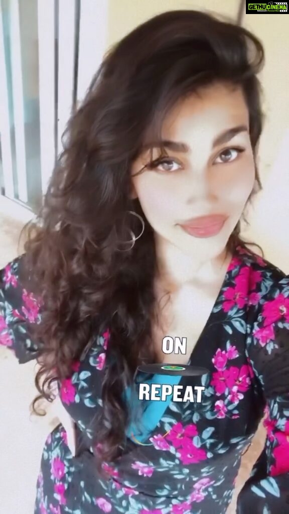 Anjali Lavania Instagram - Love this track - Been listening to it on repeat 🔁 What are you currently listening to on repeat? #addictedtomusic #onrepeat #ireallyliketoparty #currentlylisteningto🎧 #anjelliluvania