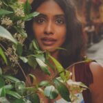 Anjali Patil Instagram – Flower tripping

📸 @nikmahajan