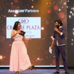 Anjana Rangan Instagram - Two pictures to explain the Vibe on stage 😂🤪 @rio.raj 🥳 @she_india 😇