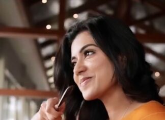Anju Kurian Instagram - Me to all those Nutella jars when I’m on diet 🤷🏻‍♀️🫢! Shot by - @prashanth_bionic Mua & styling- @ashna_aash_ #foodie #diettips #sugartooth #reelsinstagram #onceuponatime #trendingreels #fridaymood