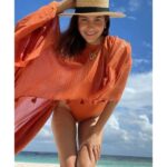 Anushka Sharma Instagram - The result of taking your own photos 🌴☀️🧡
