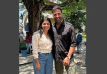 Aparna Balamurali Instagram - When Bommi met Veer !!! ❤️ The feeling was overwhelming. Thank you @akshaykumar sir for your time. For being such a joy!! Your words meant a lot to me. It was a pleasure to see you become Veer. Forever grateful to my @sudha_kongara ma’am for everything ❤️ Missed meeting you @radhikamadan ! Can’t wait to see your magic on screen! ✨ Clicked by @_pixel.ninja_ ✨ #sooraraipottru #hindi #veer Chennai, India