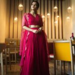 Aparna Das Instagram - Dolled me up for #priyanottathilaanu promotions. Styling : @keepitstylish_by_ammu @styledbyammu Outfit : @shireenshahanabiutique Make up :@tinu_peter 📷 : @premsampaul Earring : @antegra_diaries