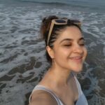 Archana Instagram - Life is a #beach . . . #solowalk #beachlife #beachlover #waterbaby #goa #india #sands #time #solitude #waves #beach #walk #travel #nature #outdoor #weekend #w #barefootgirl #barefoot #love #walking #move W GOA