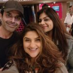 Archana Instagram – Thank youuuuuuuuuuuuuu …. #part2 of our #topgun #maverick #premier #screening #friends #love #happiness #wow #❤️ Juhu PVR