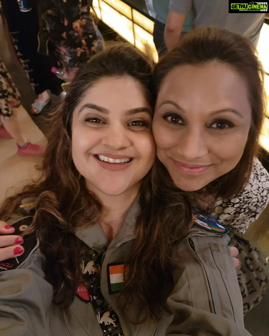 Archana Instagram - Endless list of friends who Made it & can't thank them enough to make it soooooo special for us! The @topgunmovie & @wood_feather association #screening Was a hit because of alll our lovely friends who made it! My school ke time se family :) #wingman #woodfeather #propellers #topgun #friends #family #list #1 #mumbai #india #desi #bespoke #aviation #decor #akshaysharma #part1 PVR Dynamix, Juhu