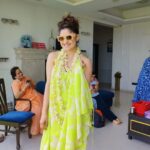 Archana Instagram - When posing makes ur mom smile/laugh I feel happiest to put a smile on her face :D Family get away is the best way to make memories n chill with no agenda :D & no door bells to answer n no dhobi to give kapda to ...lol. . . . #family #togetherness #love #bond #mom #yellow #neon #chill #weekend #getaway #pose #chilledout #travel #memories #pania #sharma Hollywood Hills