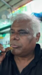 Ashish Vidyarthi Instagram - Delicious Recheado mackerel fish, Squid , Lady fish and much more at Mother Recipes, Benaulim, Goa 🐟🐠🍤 with my dear bandhu @chef__girish Location📍- Mother Recipes, Benaulim, Goa #goa #fish #mackarel #recheado #prawns #goanfood #goanfishcurry #fishfry #goadiaries #food #ashishvidyarthi #ashishvidyarthiactorvlogs #actorslife #friends #reelsinstagram #reelkarofeelkaro #reelitfeelit #reels #foodreels #beach