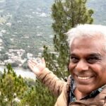 Ashish Vidyarthi Instagram - Nikal Pyaare 🏔 #ashishvidyarthi #ashishvidyarthiactorvlogs #pahad #mountains #uttarakhand #himachalpradesh #himachal #travel #reelsinstagram #reelitfeelit #reelkarofeelkaro #love #friendship #trending #viral Uttarakhand