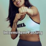 Ashna Zaveri Instagram - Intermittent Fasting 101 Disclaimer - Fasting is not for everyone , if you are currently on any medication or having any health conditions do consult your health care advisor before. #fasting #detox #reset #intermittentfasting #weightloss #healthyliving #lifestyle #healthy
