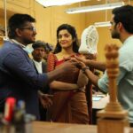 Ashok Selvan Instagram – “TR maathiri thodaama nadippaen!” 
Argh. Missing the team. 
(Chumma oru BTS) #OhMyKadavule #BTS