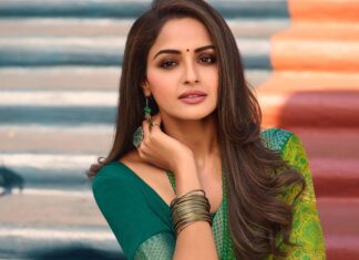 Asmita Sood Instagram - All things Indian… 🇮🇳 #loveforindian #saree #justme #shootdiaries