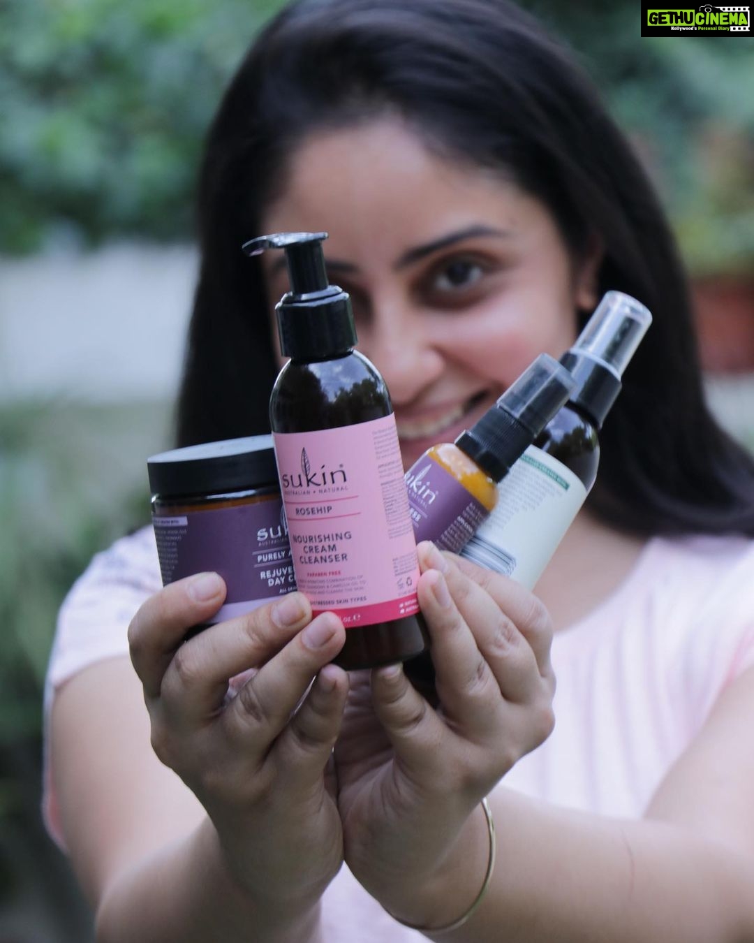 Bhanushree Mehra Instagram - @sukinskincare_india has recently launched in India and here I am today, delighted to share with you, my newest skincare essentials from Sukin! These products are vegan and have been curated using sustainably sourced ingredients! 🌱 From their most acclaimed Signature Range, the Hydrating Mist Toner is an alcohol-free toner that does much more than cleansing your skin like revitalising it in the middle of the day! Their Rosehip Enriching Night Cream is infused with Rosehip Oil & Kakadu Plum, ensuring your skin stays hydrated all night long. Their Purely Ageless Intensive Firming Serum helps retain the youthfulness of your skin. Their Purely Ageless Rejuvenating Day Cream is honestly your best friend if you want healthy, younger looking skin! And Sukin wants you to try these products out too! So, participate in this GIVEAWAY now! Here’s how to participate and win! 💝 1. Follow @sukinskincare_india 2. Tag 3 friends & ask them to follow @sukinskincare_india 3. Comment below a ‘self-care tip’ that you follow 4. Tag @sukinskincare_india and use the #NothingButSpecial 5. Note: Multiple entries are allowed with 3 different tags every time . . . #sukin #sukinskincare #allnatural