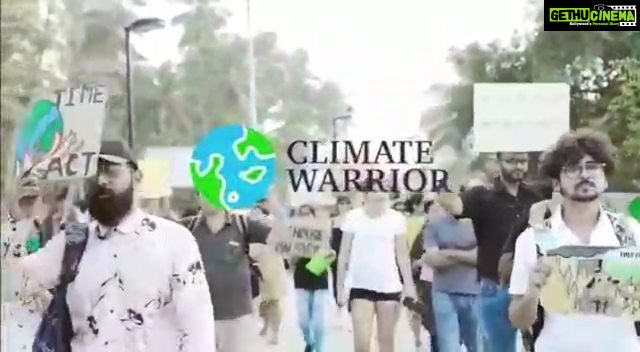 Bhumi Pednekar Instagram - We need to open our eyes now for a better future!! @fridaysforfuturemumbai #ClimateWarrior #ClimateChange