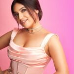 Bhumi Pednekar Instagram – Something To Light Up Your Night 
.
.
.
#goodnight #wednesday #pink #instagram