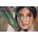 Bhumi Pednekar Instagram - Fresh as a daisy ✨ . . . #goodmorning #happy #love #cover #asiaspa #november #musing