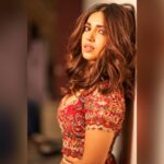 Bhumi Pednekar Instagram - #PostPackUpShot with @avigowariker ❤ #RunAwayBride . . #Musing