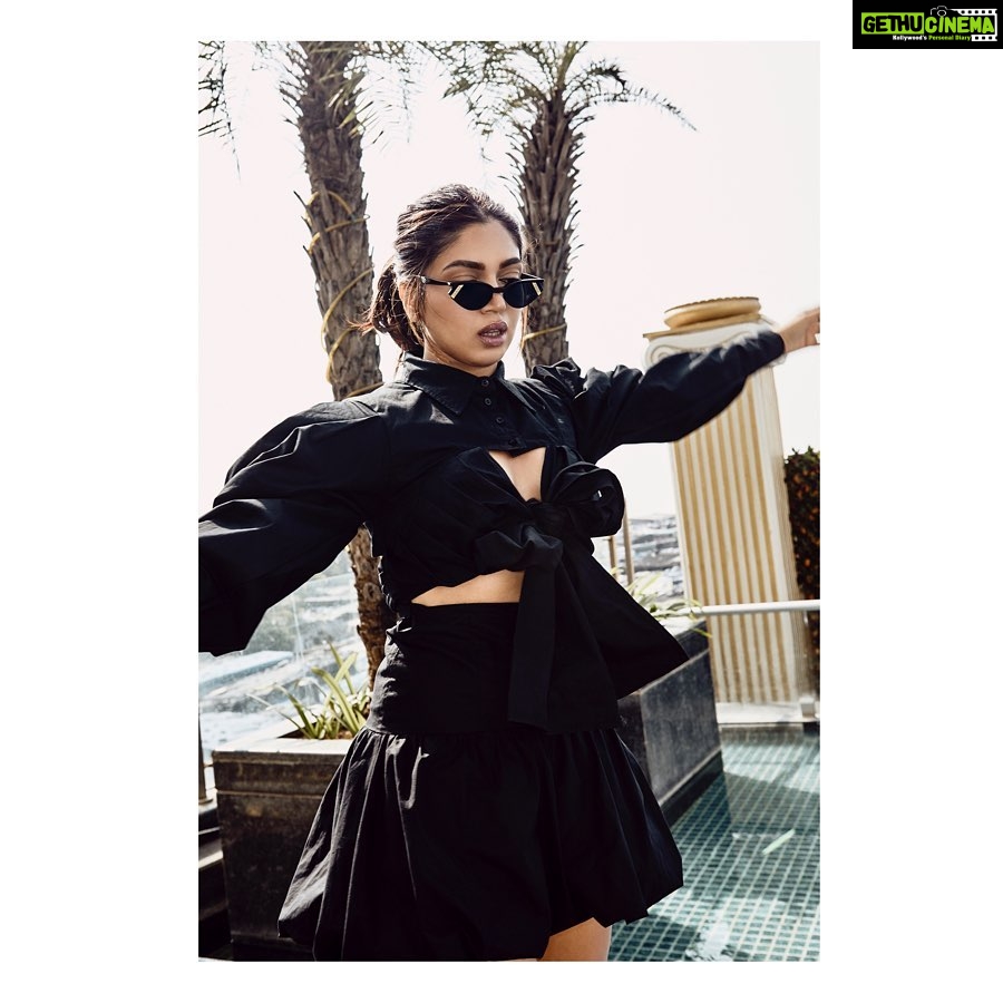 Bhumi Pednekar Instagram - Queen of ♠️ . . . #love #black #instagood #mood #patipatniaurwoh