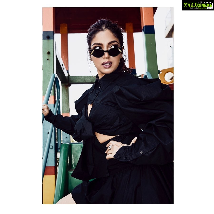 Bhumi Pednekar Instagram - Queen of ♠️ . . . #love #black #instagood #mood #patipatniaurwoh