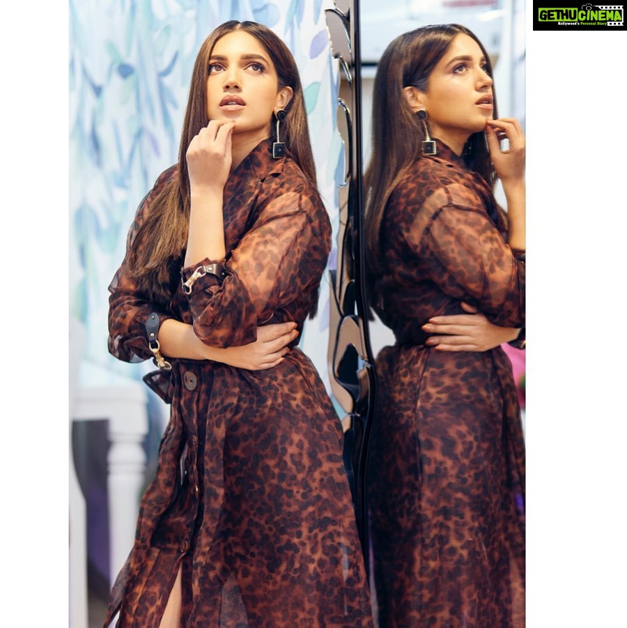 Bhumi Pednekar Instagram - Checking the spotlight be like! #Hello #InstaFam #Bala #Love