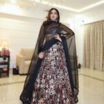 Bhumi Pednekar Instagram - बिल्कुल सितारों की तरह ✨ . @manishmalhotra05 #चमकधमक #दीवाली