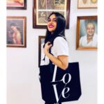 Bhumi Pednekar Instagram - “There’s no limit to the power of loving” - John Morton ♥️🕊 Humbled to be a part of the 7th edition of @michaelkors amazing initiative against world hunger - #WatchHungerStop ✋ There’s such pride in associating with a brand that’s conscious of its global impact and is focused on doing good✨ For every post hash-tagged #WatchHungerStop 100 meals will be donated to the @worldfoodprogramme of the @unitednations 👏🏻 Be Good, Do Good. #michaelkors #StopWorldHunger #DoGood #OneForAllAllForOne #UnitedNations #WatchHungerStop