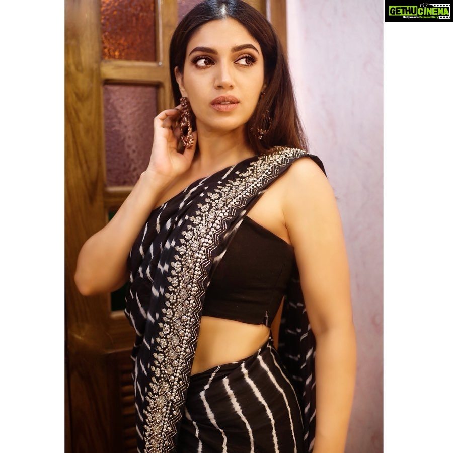 Bhumi Pednekar Instagram - Mood-Mood के ना देख!