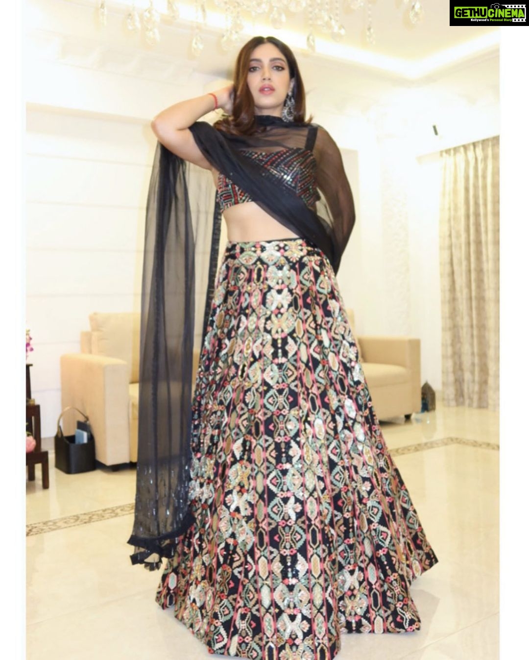Bhumi Pednekar Instagram - बिल्कुल सितारों की तरह ✨ . @manishmalhotra05 #चमकधमक #दीवाली