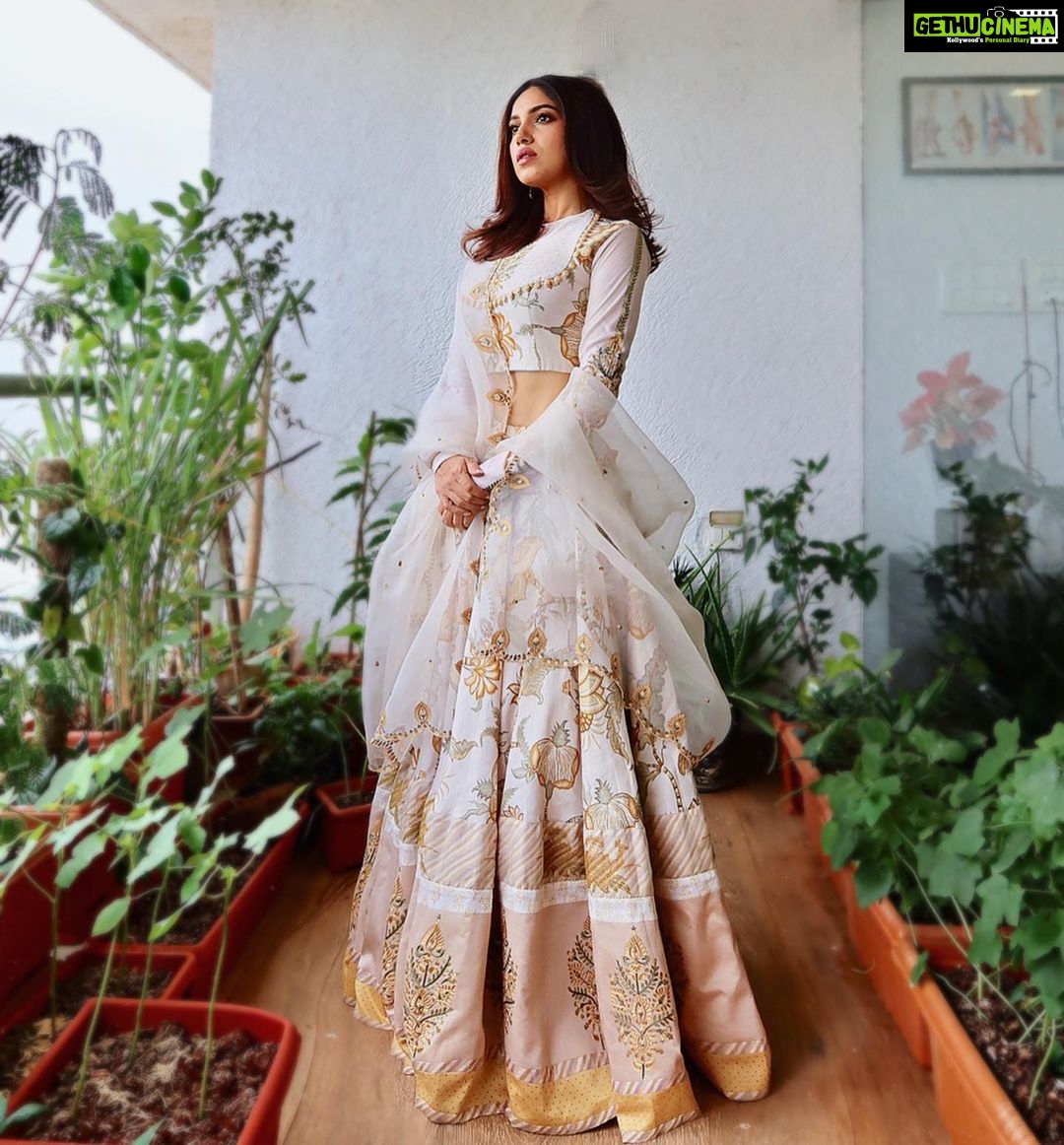Bhumi Pednekar Instagram - Bright like the sun ☀️ #HappyDiwali