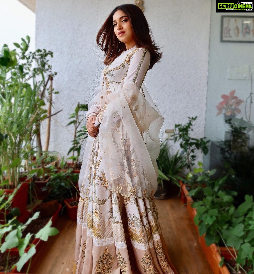 Bhumi Pednekar Instagram - Bright like the sun ☀️ #HappyDiwali