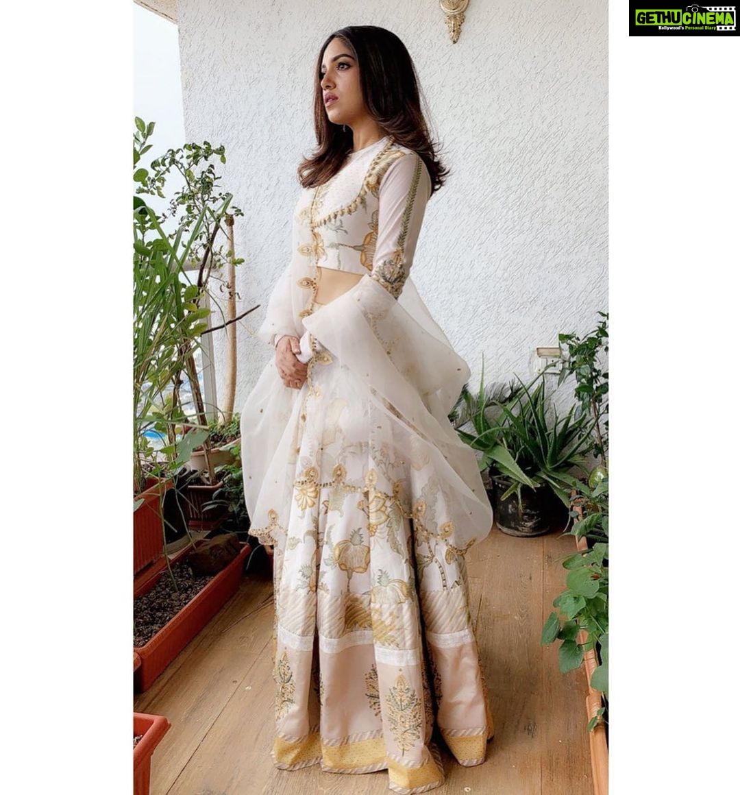 Bhumi Pednekar Instagram - Bright like the sun ☀️ #HappyDiwali