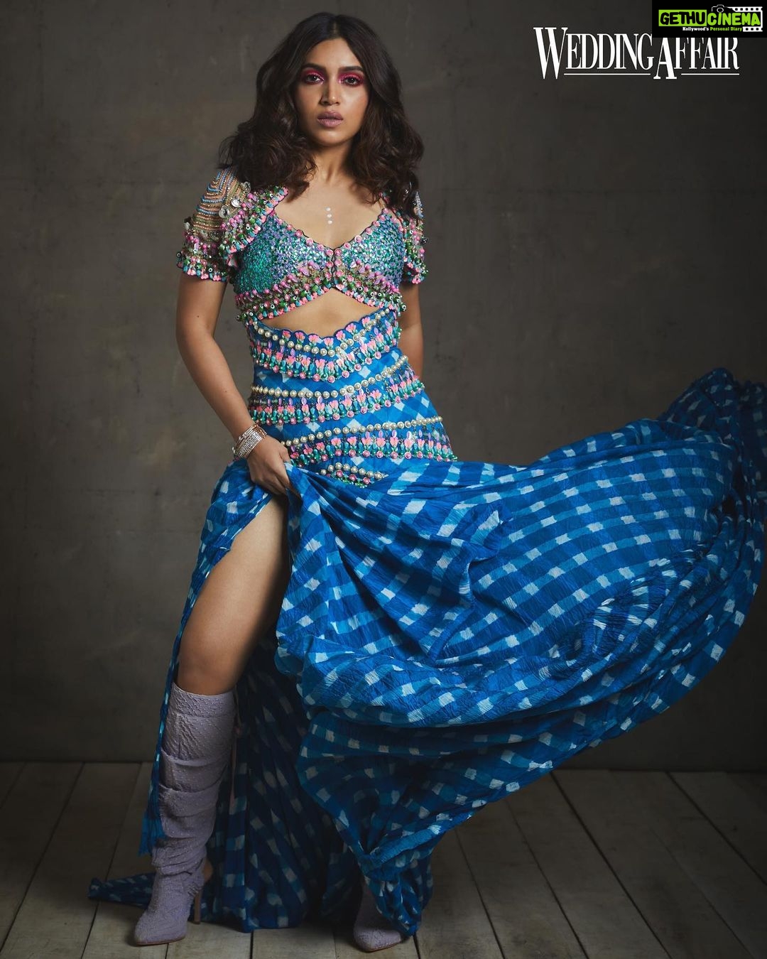 Bhumi Pednekar Instagram - Little 🧜🏻♀️ . . . @wedding_affair ❤️ . . . Clicked by @rohanshrestha Styled @pranita.abhi Beauty @sonicsmakeup @francovallelonga Wearing @papadontpreachbyshubhika #covergirl #october #hello #insta #love