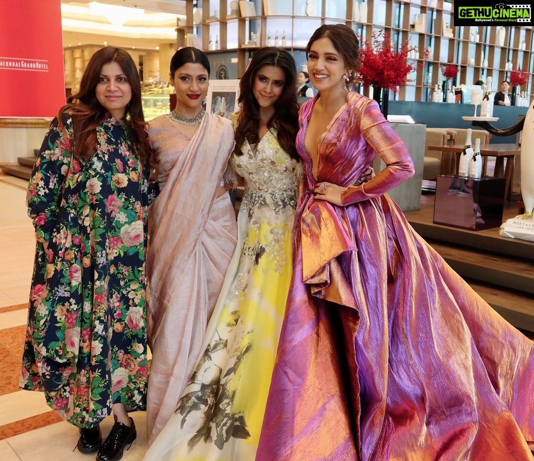 Bhumi Pednekar Instagram - Sitare ✨ . . . #dollykittyaurwohchamaktesitare Busan International Film Festival
