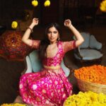 Bhumi Pednekar Instagram - दिलों की रानी। . . @feminaweddingtimes @taras84 @eltonjfernandez @lynnsight @gopalikavirmani ❤️ #covergirl #july #hello #insta #love