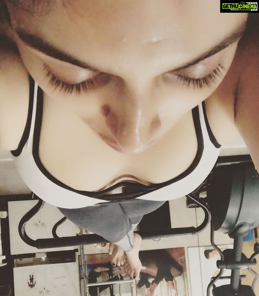 Bhumi Pednekar Instagram - पीस ओफ माइंड ✌🏻 . . . #mood #tuesday #thoughts