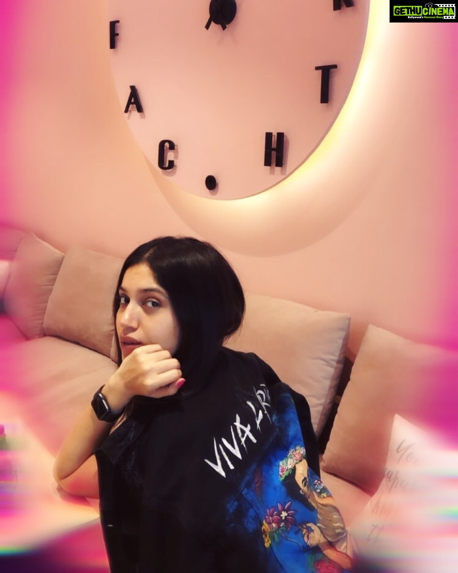 Bhumi Pednekar Instagram - Morning ☀️ #Friyay
