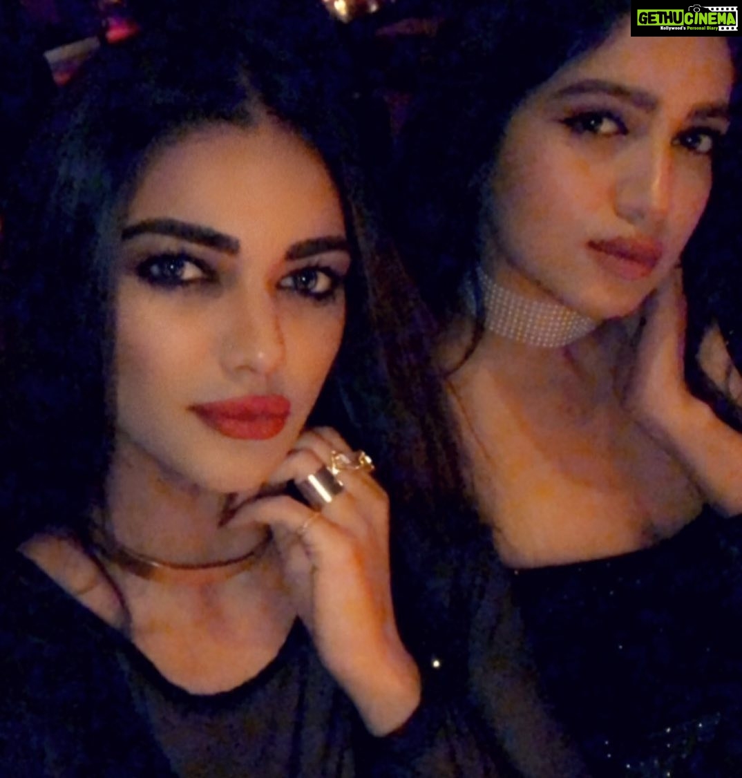 Bhumi Pednekar Instagram - Here’s wishing my sister,soulmate and gift from God 😁 @shermeenk620 a very very happy birthday. Am blessed to have you in my life. Here’s to a life full of happiness,love and good health. Till death do us apart babyboo ❤️ #HappyBirthday