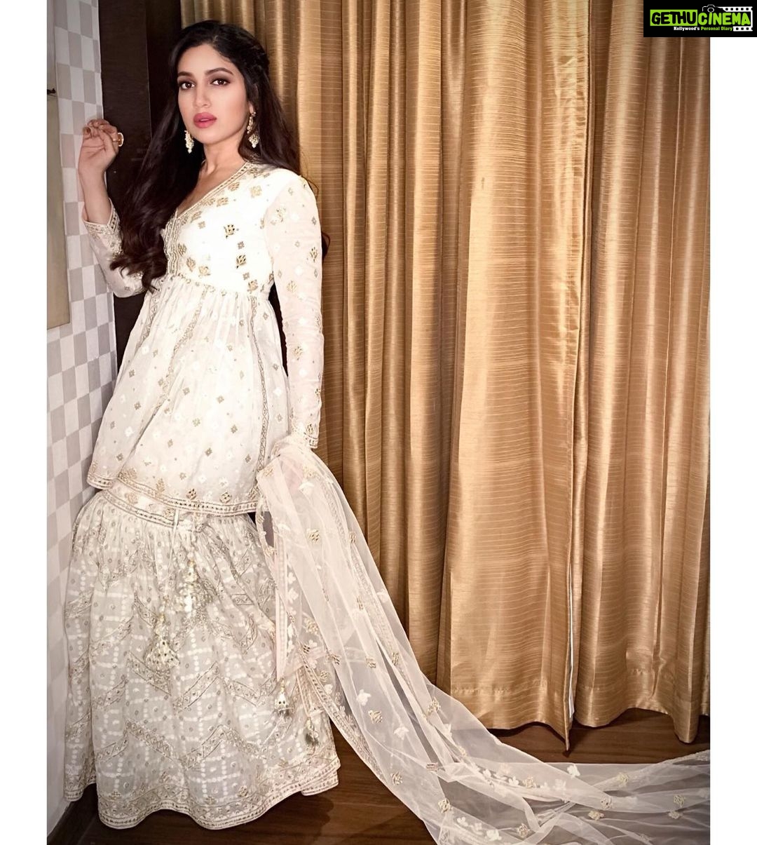 Bhumi Pednekar Instagram - #EidMubarak :)