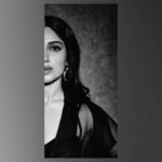 Bhumi Pednekar Instagram - Did you know that when both husband and wife have Thalassemia Minor, there is a 25% chance that their child will have Thalassemia Major and reduced life expectancy?  Today, on #WorldThalassemiaDay, by posting this picture of half my face, I am supporting the #AadhiwaliZindagiMitaomovement to remind everyone to get tested for Thalassemia and prevent giving their child half a life. Visit www.thewishingfactory.org or call 844-844-9544 to schedule a Thalassemia test and to donate to help patients.  Thanks for the tag @kubbrasait I nominate @taapsee @aliabbaszafar @ayushmannk  Please post a picture of your face cropped to half on @instagram and tag three others to do the same so we can all spread the word!