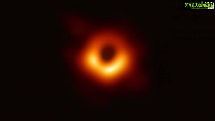 Bhumi Pednekar Instagram - 55 million light years away, 3 million times the size of the earth..this is beautiful and exciting 🙏🏻 #BlackHole #FirstImage #GoodMorning #NewWorld